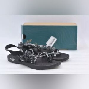 Chaco Women's ZX2 Size 8 Classic Toe Loop Outdoor Sport Sandal Black J106266